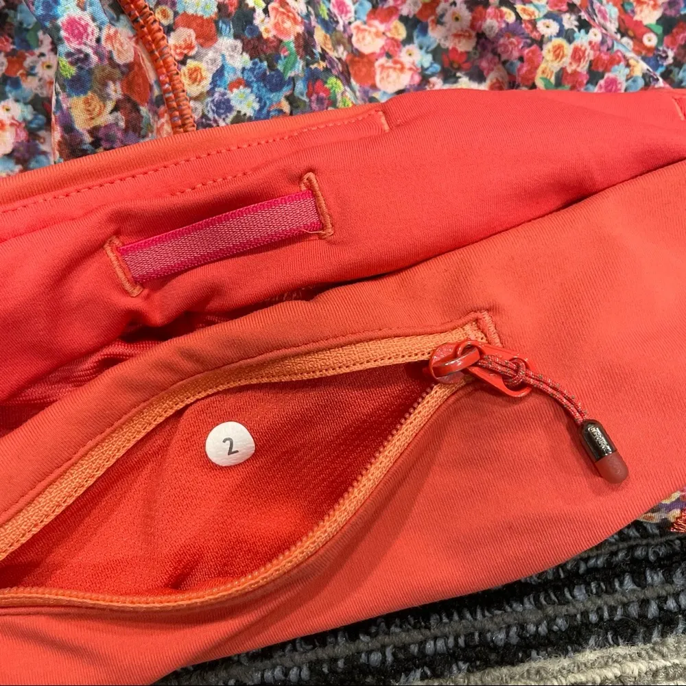 Lululemon Speed Shorts Sz 2 Prism Petal Floral Multicolor Athletic Shorts - Image 9