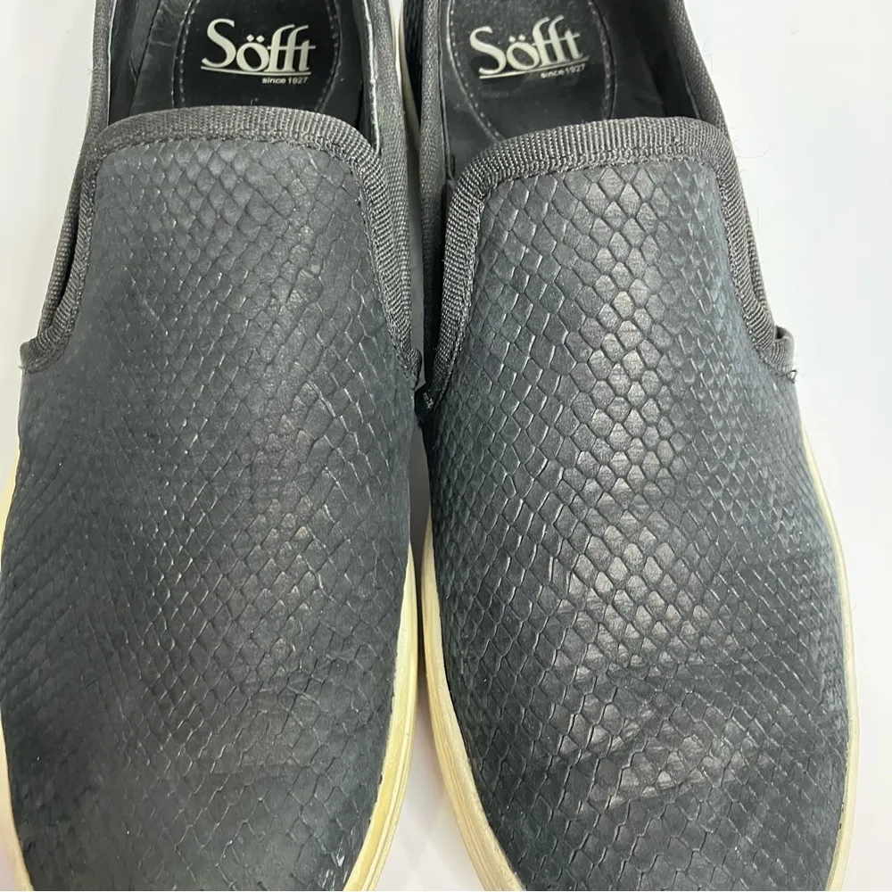 Sofft textured black leather slip on sneakers size 9‎ - Image 3
