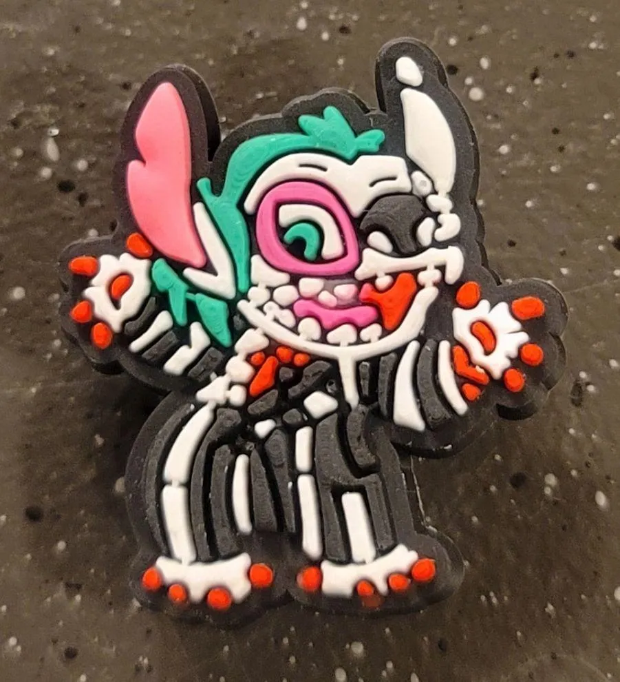 NEW Stitch Croc Charm - Image 3