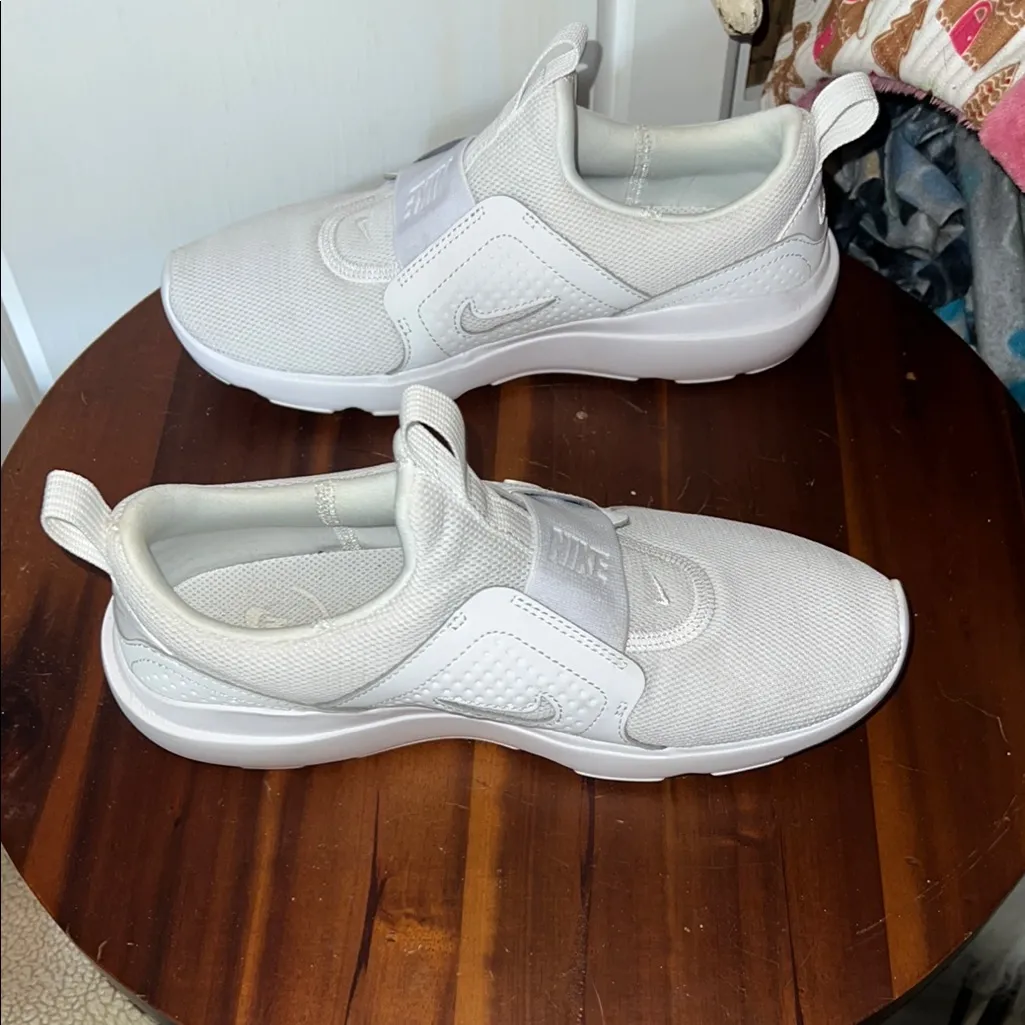 Nike White Slip-On Sneakers - Image 6