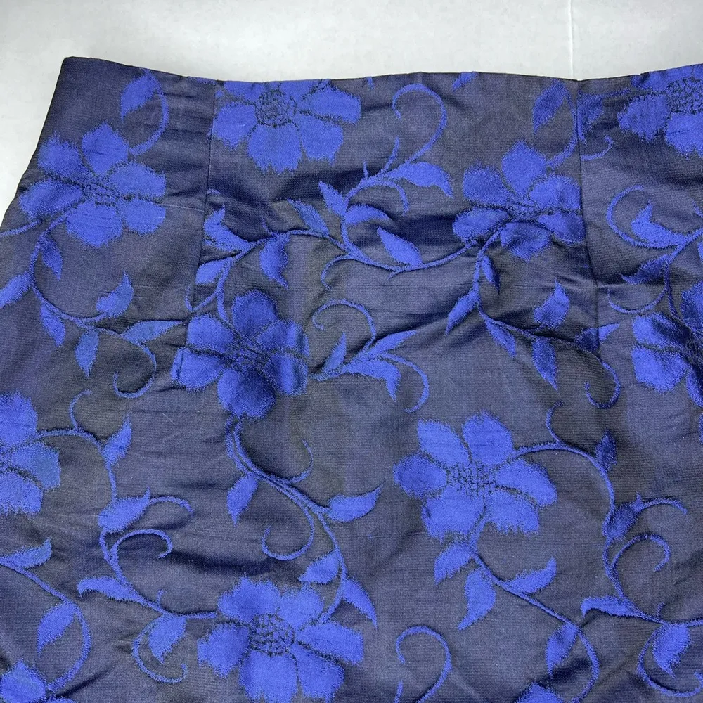 Dana Buchanan petite floral silk vintage  pencil skirt black & blue size 2 P - Image 3