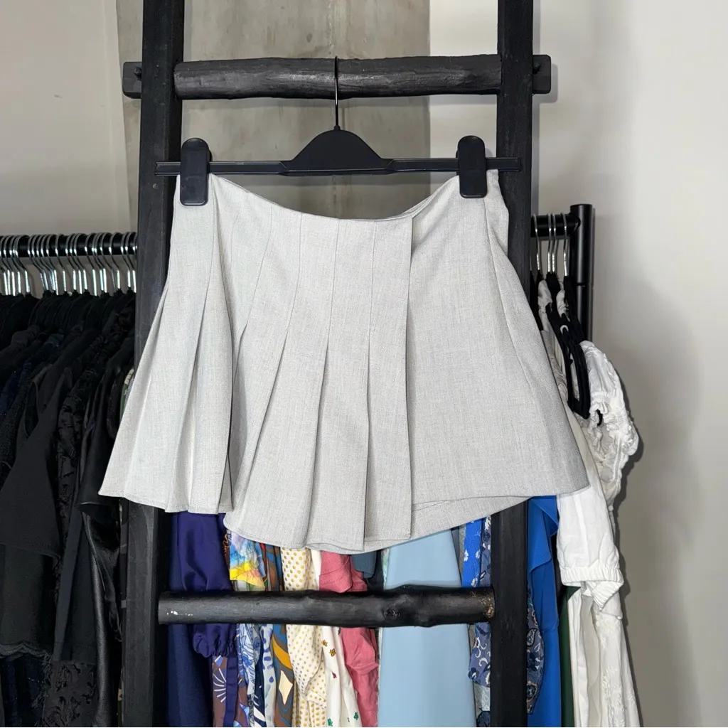 Zara Light Grey Pleated Micro Mini Skort - Image 4