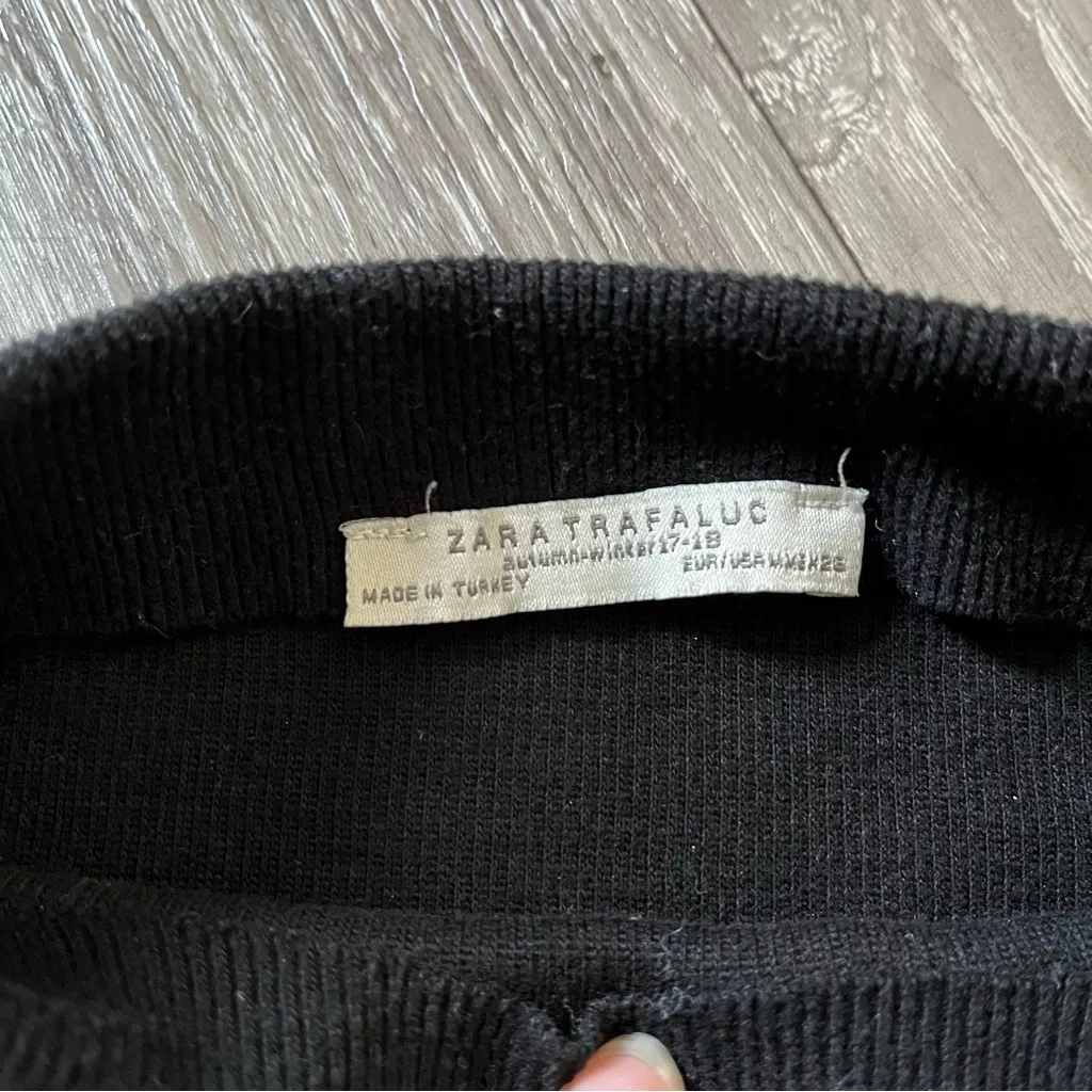 Zara Black Ribbed Mockneck Sweater - Image 2