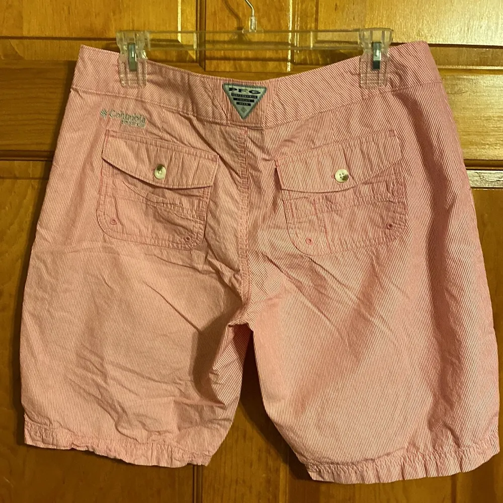 Columbia Women’s Shorts size 10-EUC - Image 2