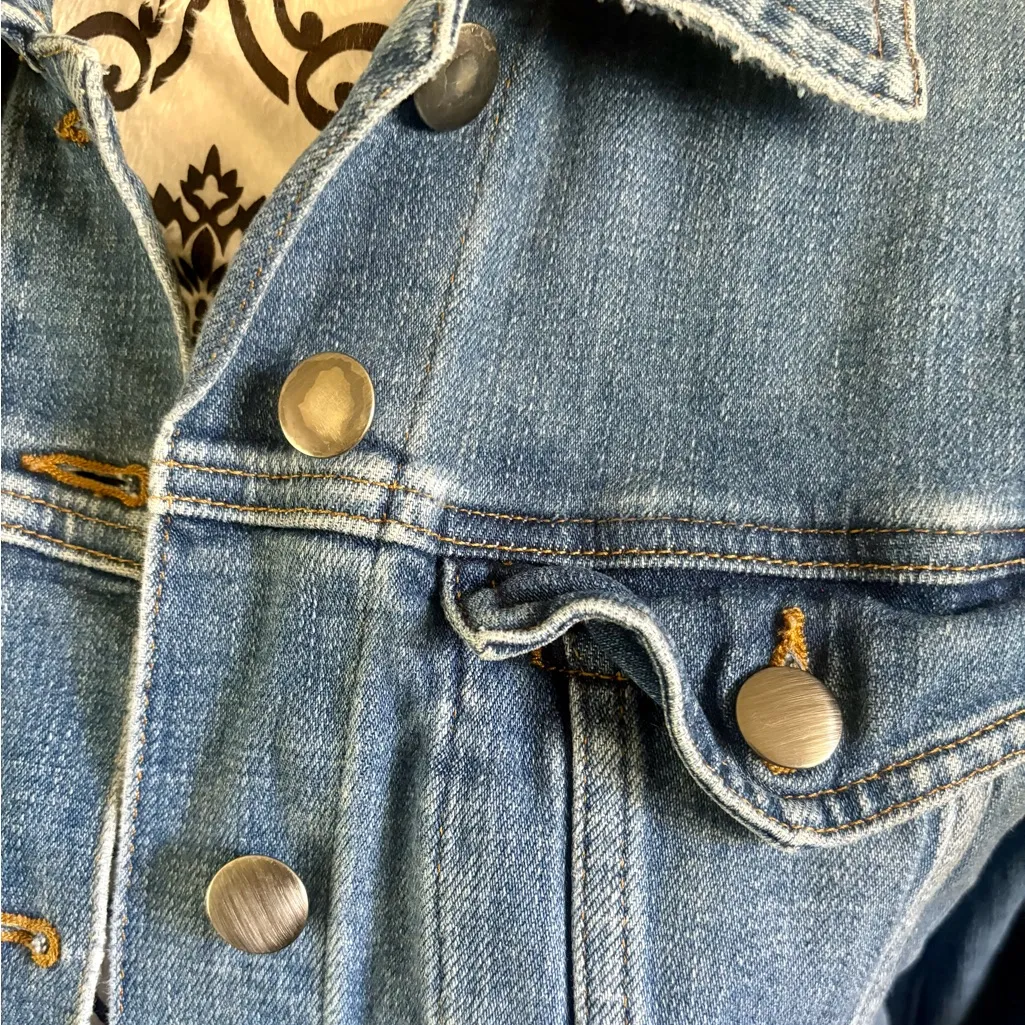 FRAME Le Vintage Denim Blue Jacket - Watham Way - Image 7