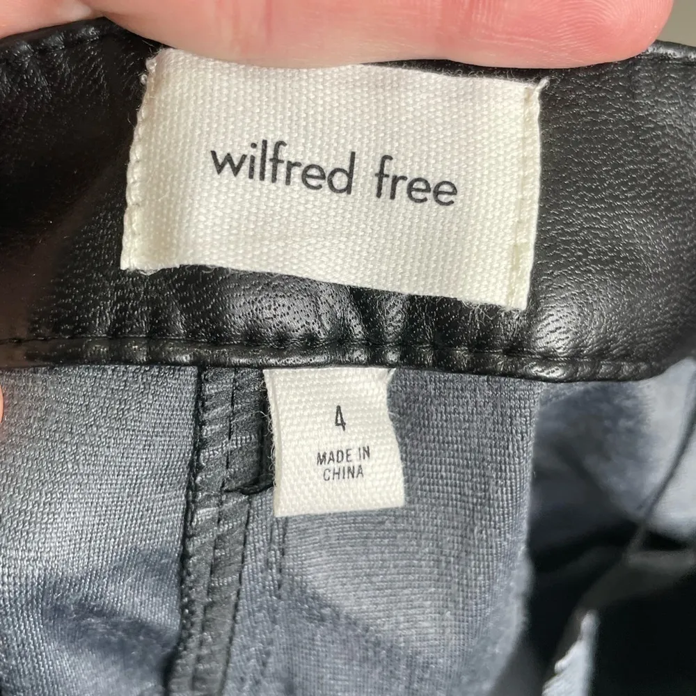 Aritizia Wilfred Free Black Faux Leather Charm High Rise Pants 4 NWT - Image 6