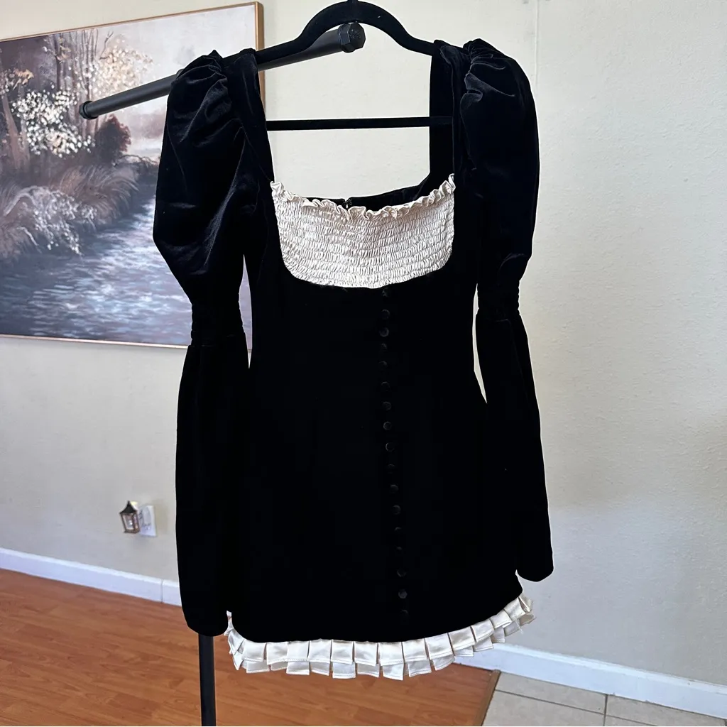 HOUSE OF CB size M  'Azaria' Black &‎ Vintage Cream Mini Dress NWOT - Image 4