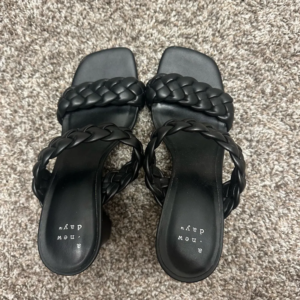 Black Braided Heel - Image 4