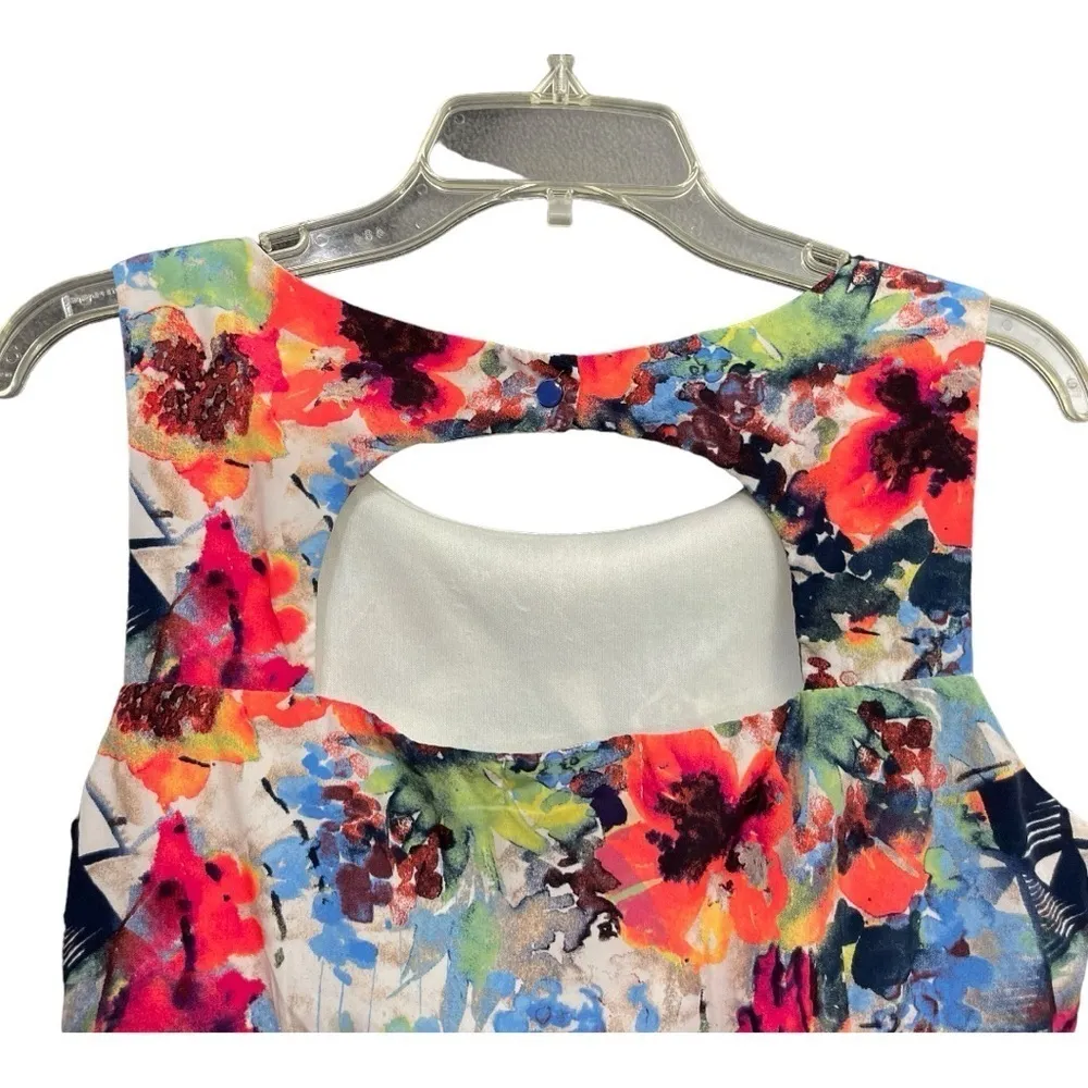 Fabrik Floral Fit & Flare Dress Colorful Abstract Print Sleeveless Cutout Back M - Image 4