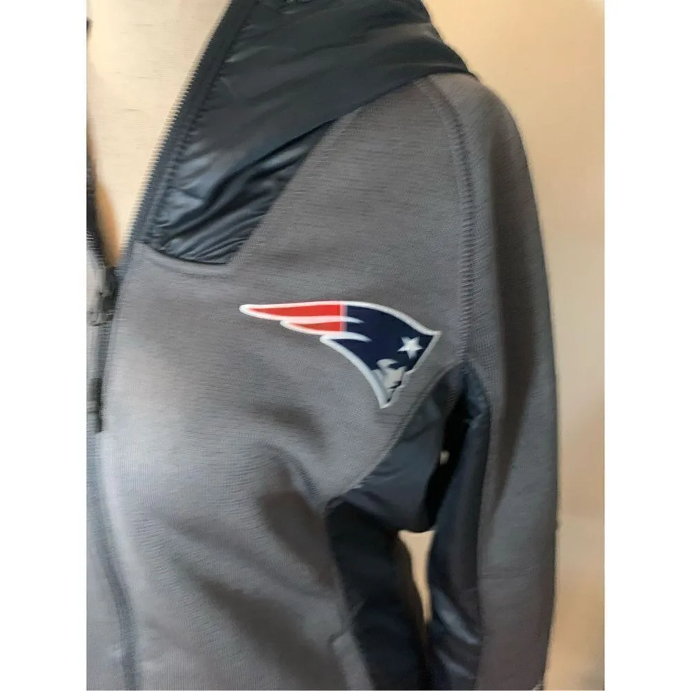 Patriots jacket with hood size small under armor women’s hoodie gray warm winte - Image 2