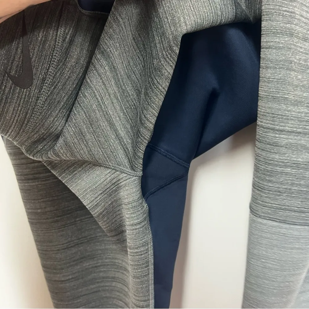 Nike Legendary Training Tights Dry-fit technology, 7/8 length size small - Image 8