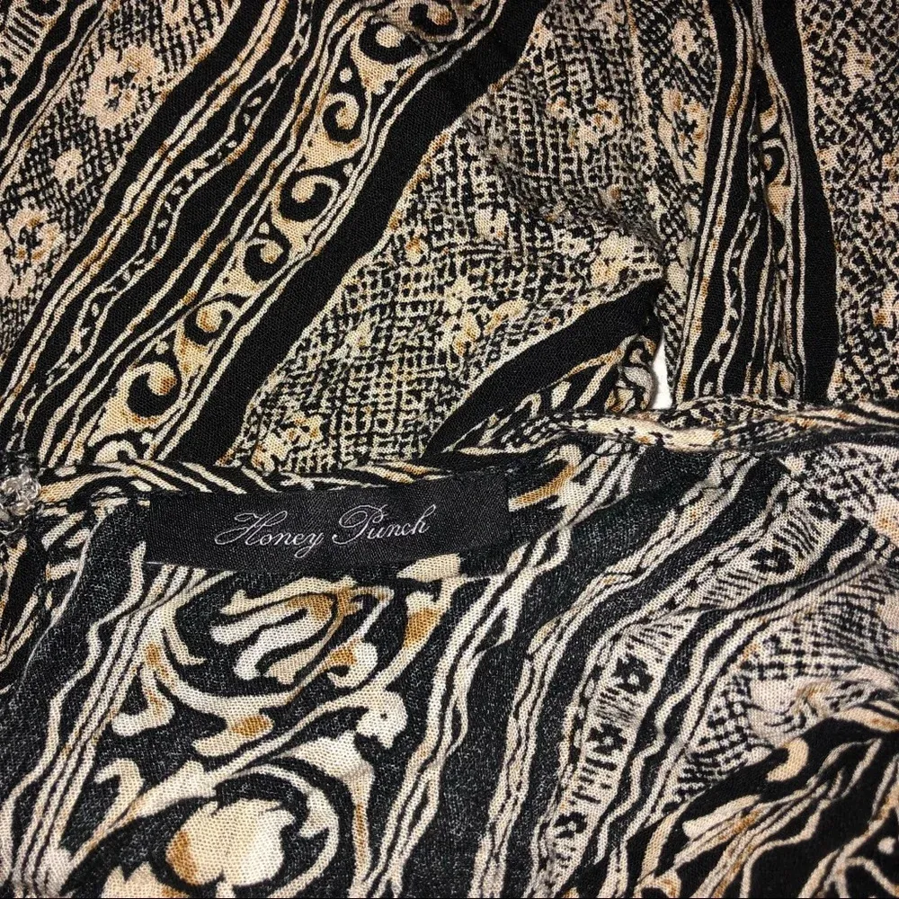 Honey Punch Small Floral boho sexy romper - Image 6