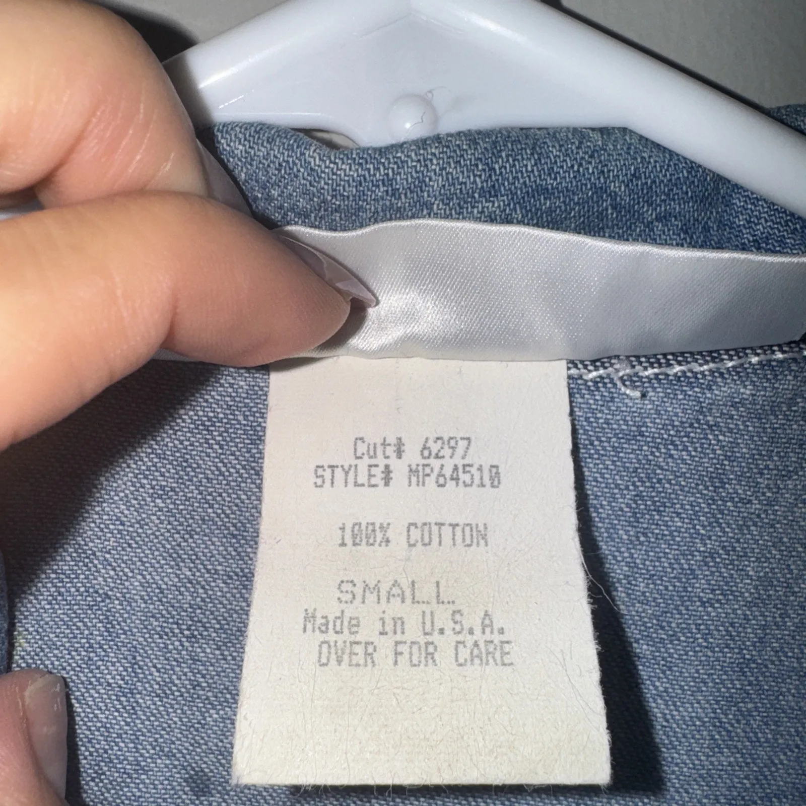 Vintage 90’s Denim Jean Western Vest Woman’s Sz S By M.E.Z.A Turquoise Beaded Blue - Image 5