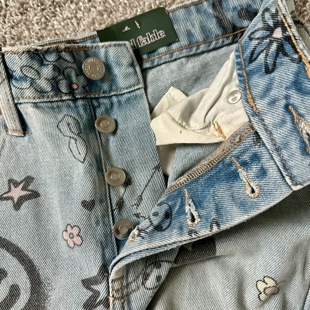 Wild Fable Women's Graphic Denim Shorts - Image 6