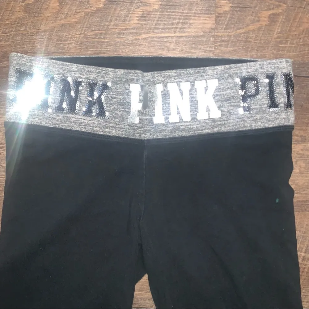Victoria's Secret Pink Cropped Yoga Pants Bling Sequin Waistband Size XS - Image 7