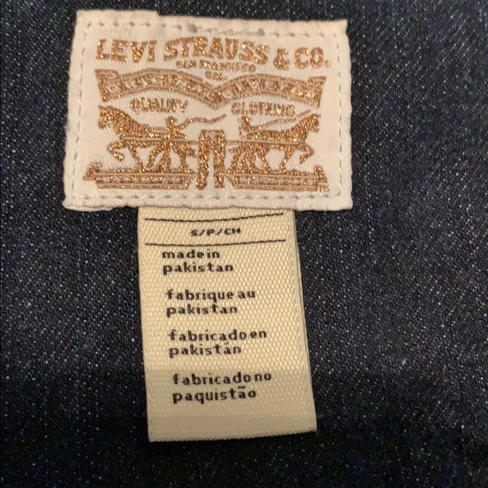 Levi’s Dark Rinse Denim Jean Jacket Size Small - Image 6