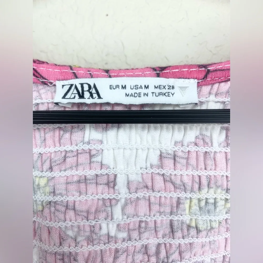 Zara Smocked Floral Daisy Puff Sleeve Dress Size M - Image 6