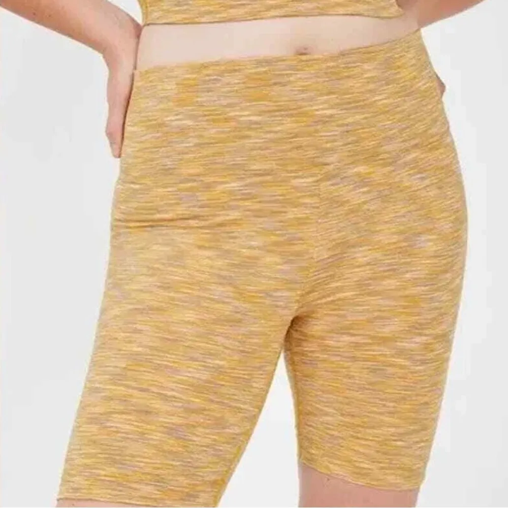 Outdoor Voices Flow 7” Biker Shorts Womens S Sunset Yellow Gold NEW! - Image 2