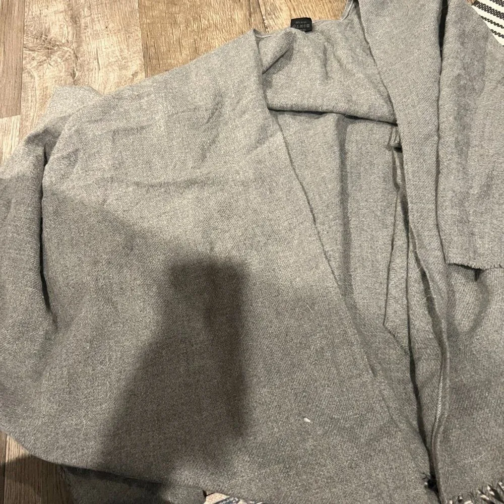 V. Fraas grey poncho shawl - Image 4