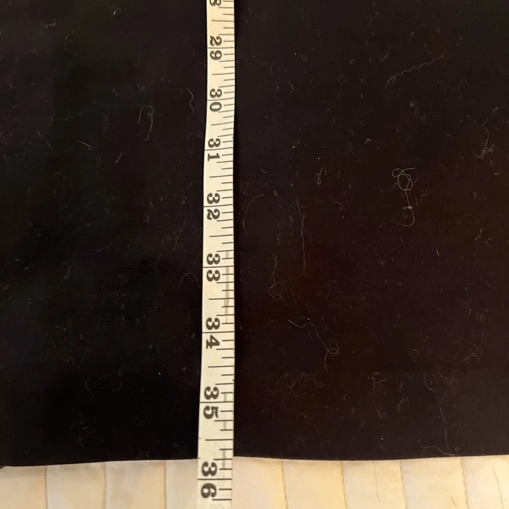 Elie Tahari Black Shift Dress - Image 5