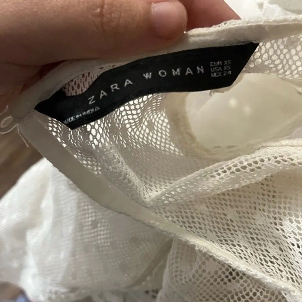 Zara White Embroidered Lace Eyelet Flutter Sleeved Blouse Size XS - Image 6