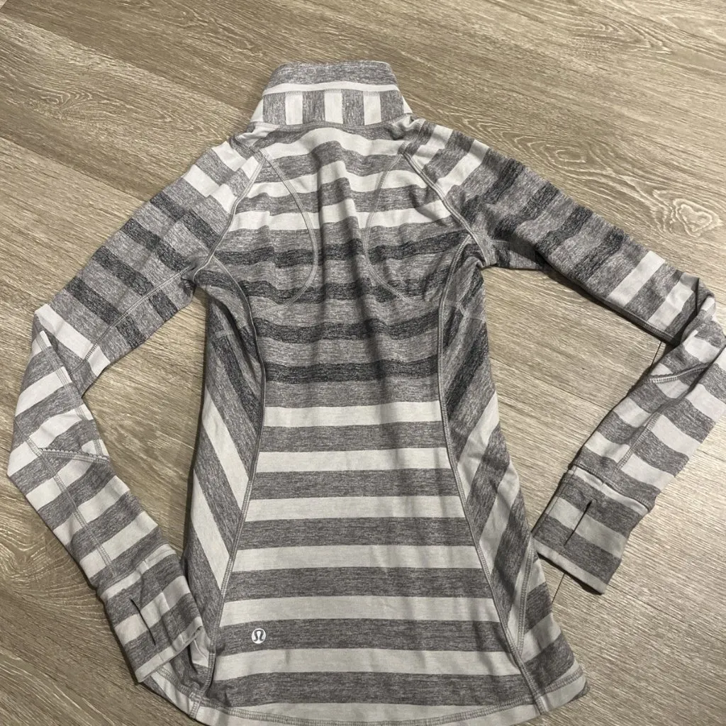 Lululemon  Jacket Womens 2 Gray Race Your Pace Stripe 1/2 Zip Athletic Active - Image 3