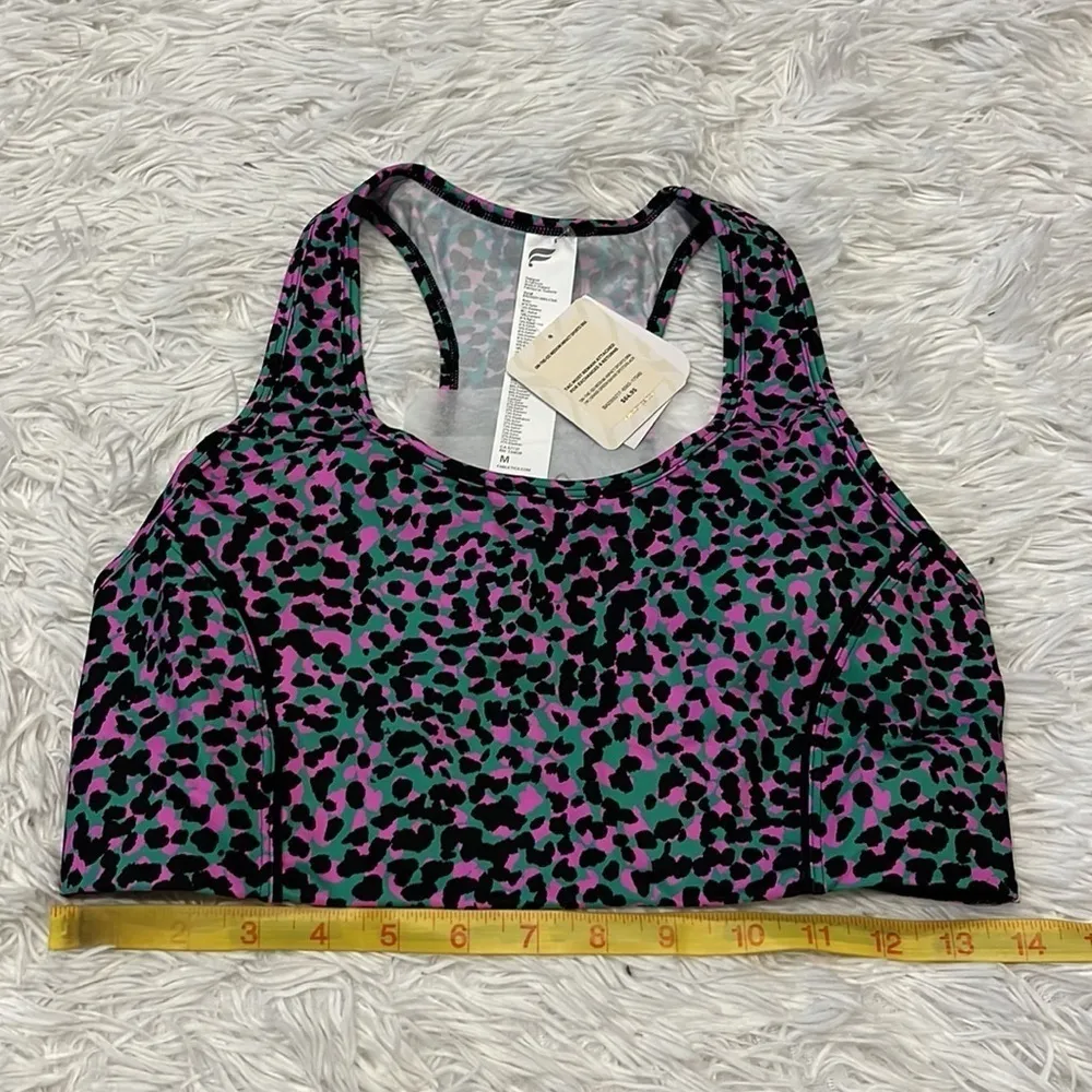 FABLETICS BRA ON THE GO MEDIUM IMPACT SPORTS BRA GRASS GREEN SAFARI SPOTS/BLACK - Image 7