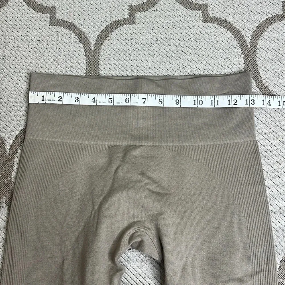 Set Active SCULPTFLEX
Leggings Seamless side ribbed neutral leggings - Image 5