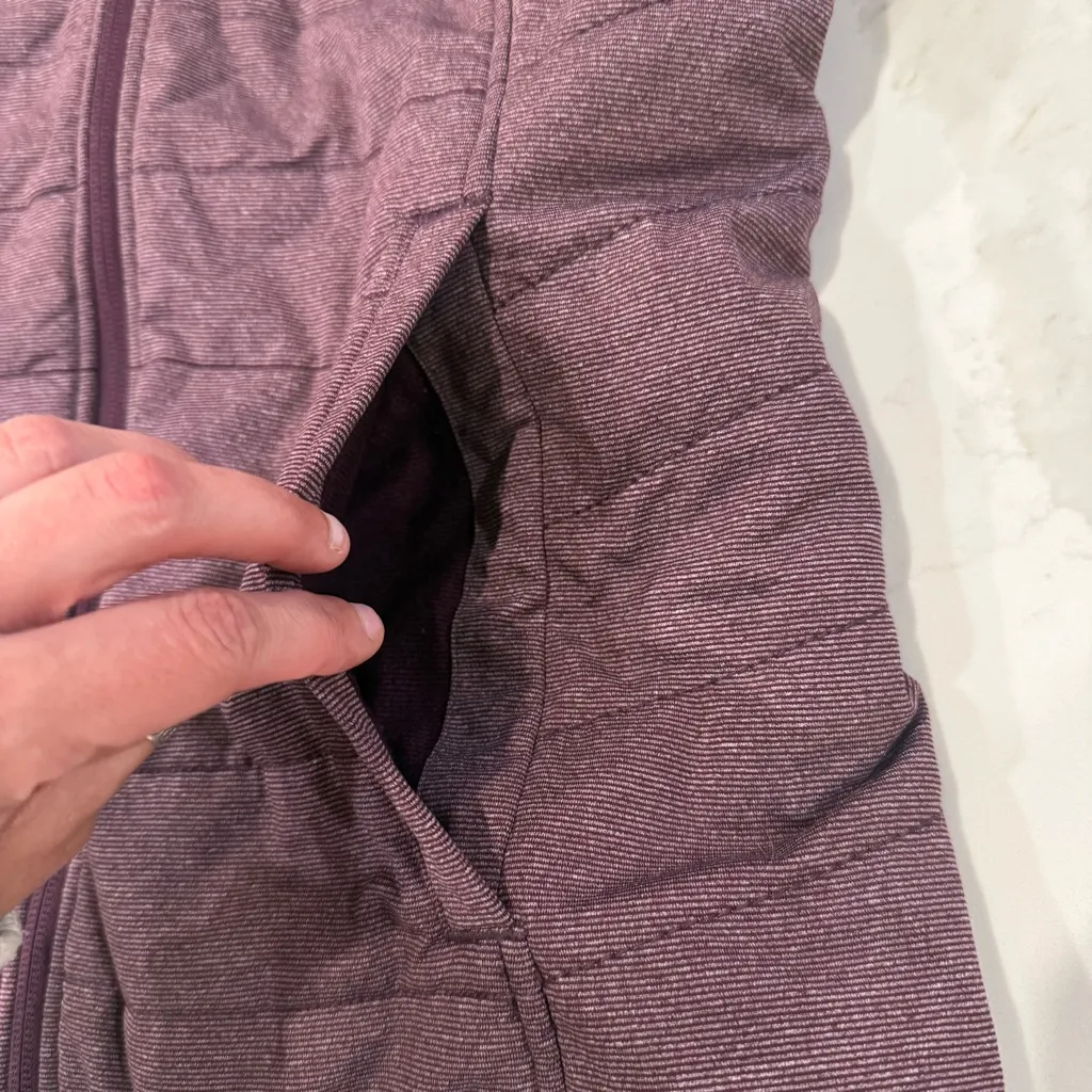 Columbia Dandi Camp Insulated Quilted Vest Women’s Small Maroon Red Mock Neck - Image 4