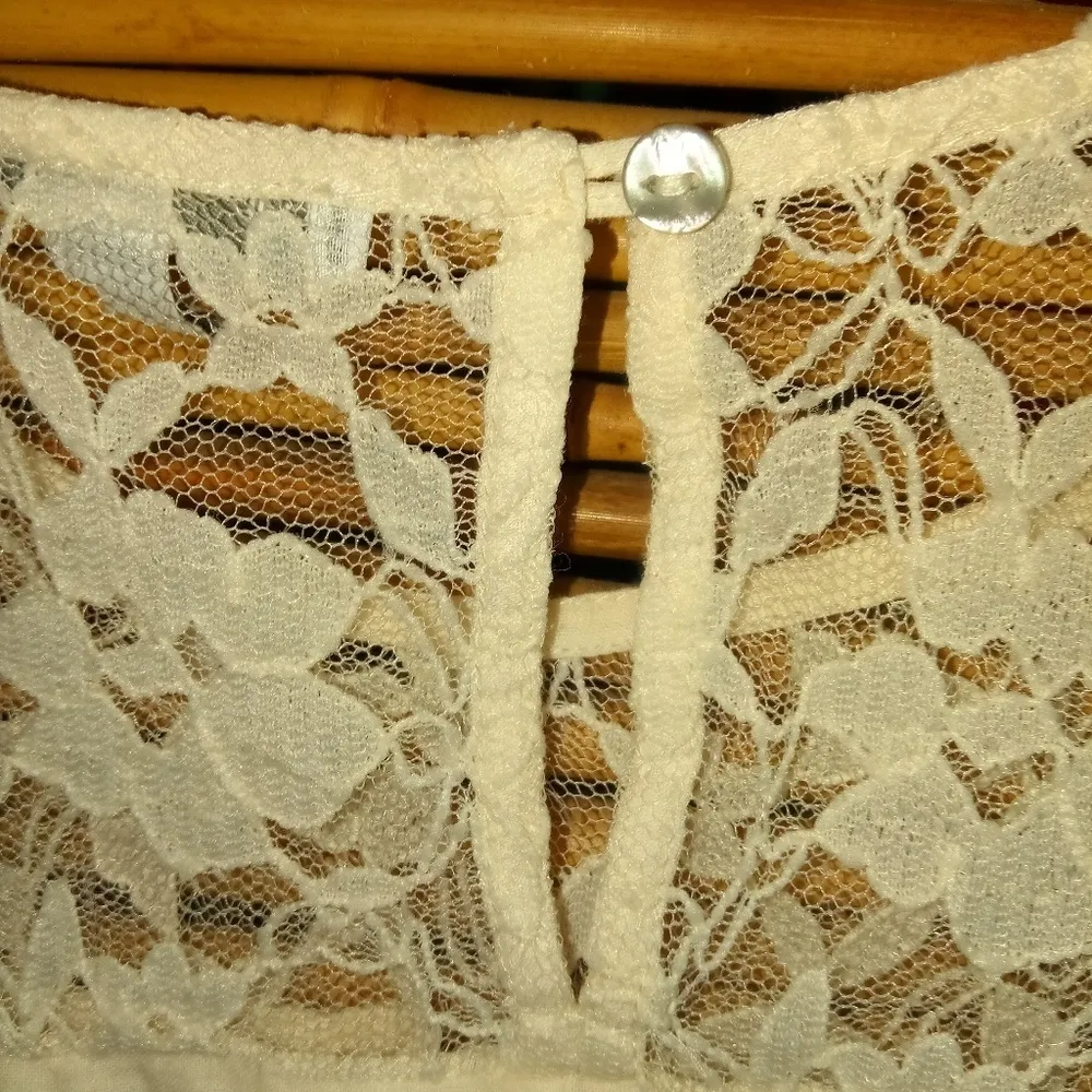 GAP XL White Muslin & Lace Top - Image 5