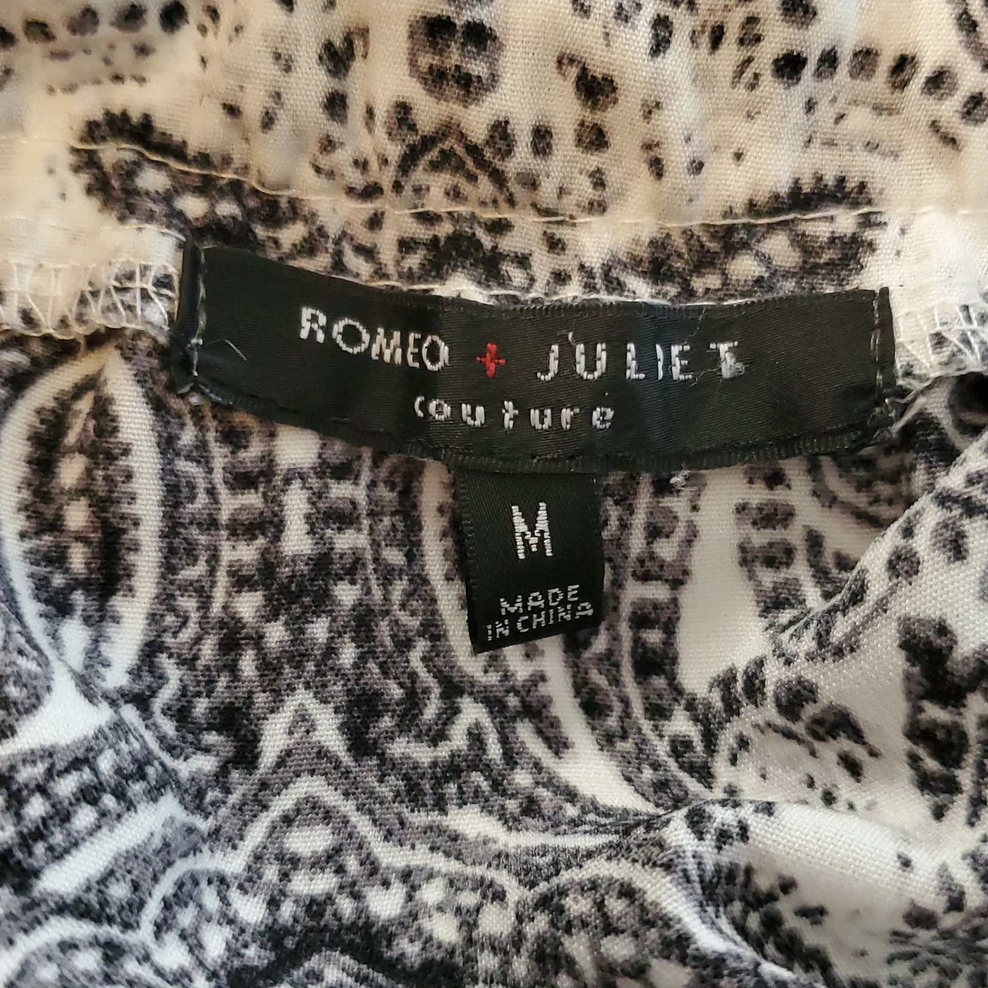 Romeo & Juliet Couture♡ Black and White Patterned Romper - Image 2