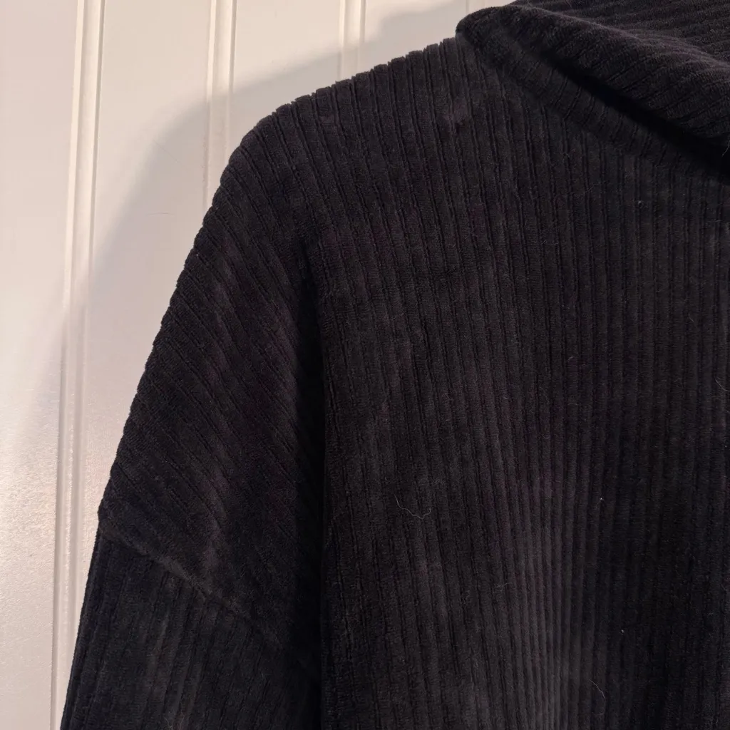 Bar III Black Corduroy Ribbed Velvet Turtleneck Pullover Sweater Size Large - Image 2