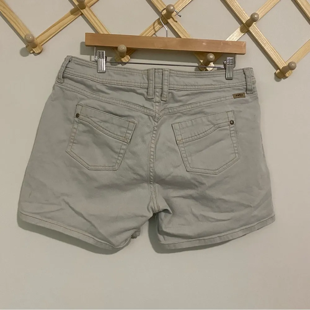 Vintage Levi Strauss Denim Shorts size 14 - Image 5