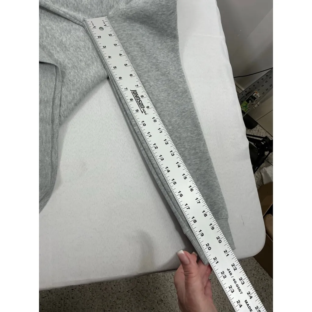 Womans Shein Long Sleeve Pullover Christmas Sweatshirt Medium Gray Crew Neck - Image 8