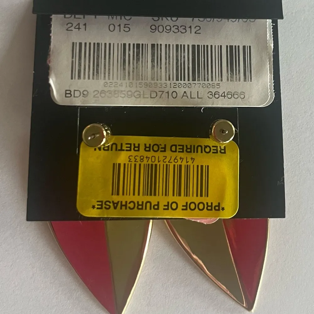 BCBGeneration Heart Earrings NWT - Image 2