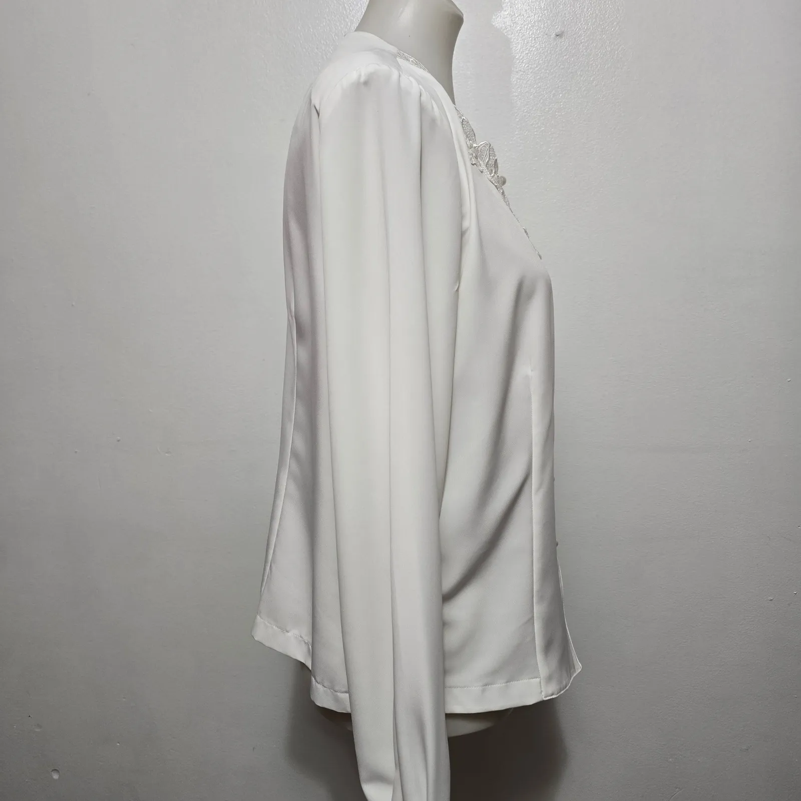 Liz Baker 90s White Lace Trim Button Up Blouse Size 14 Victorian Feminine Retro - Image 4