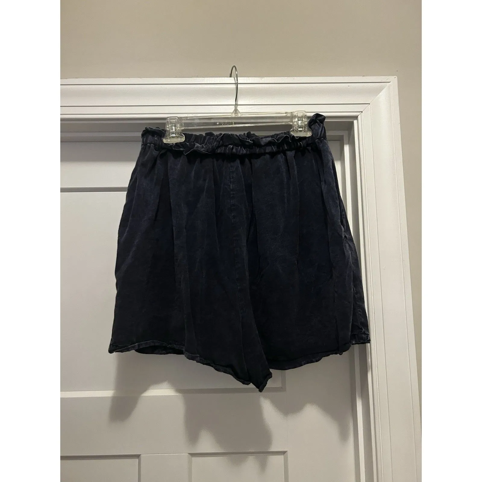 Hayden Navy Blue Paper Bag Shorts Women’s Size 2X Elastic Waist 3” Inseam Curvy - Image 2