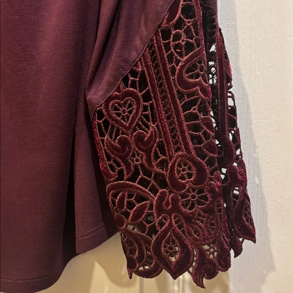 INC BRAND…MAROON COLOR BLOUSE VELVET DESIGN ON CUFF OF SLEEVES TIE CLOSURE Red Size L - Image 5