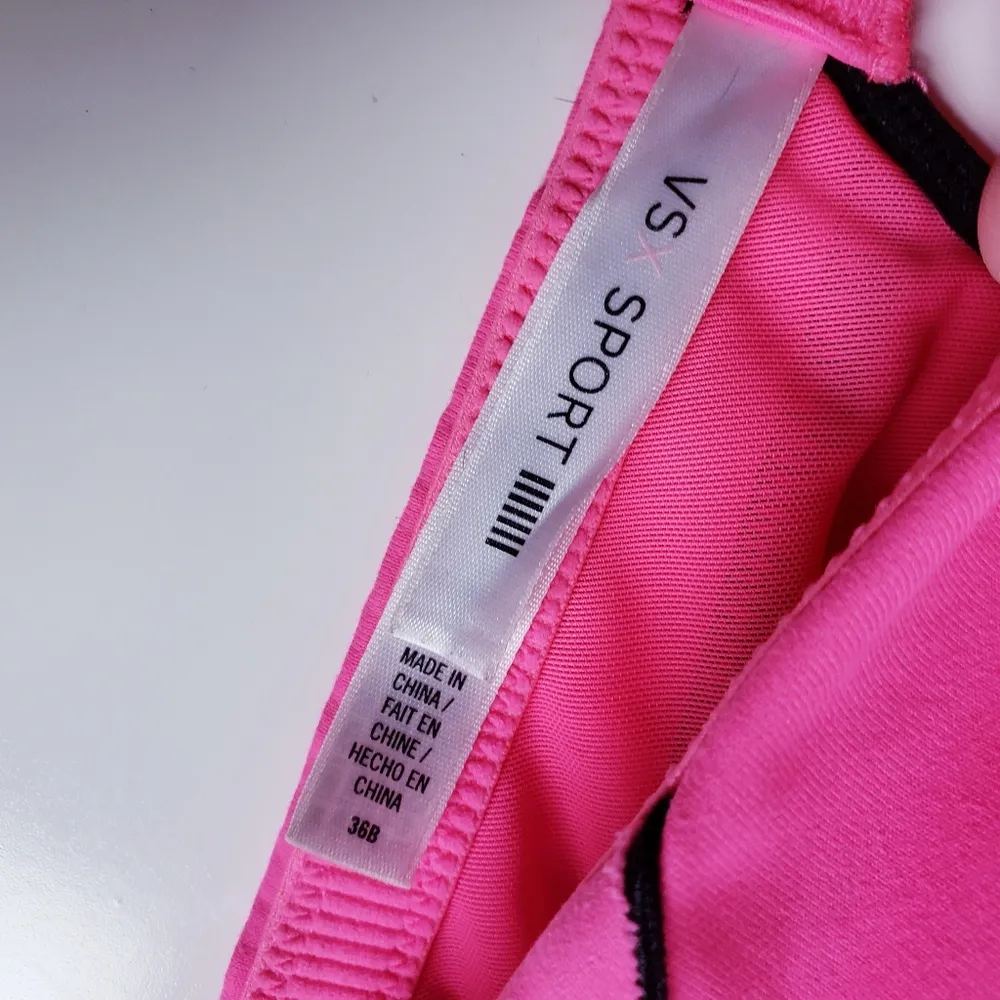 Victoria's Secret Sport Lined Criss Cross Racerback Sports Bra - Image 9