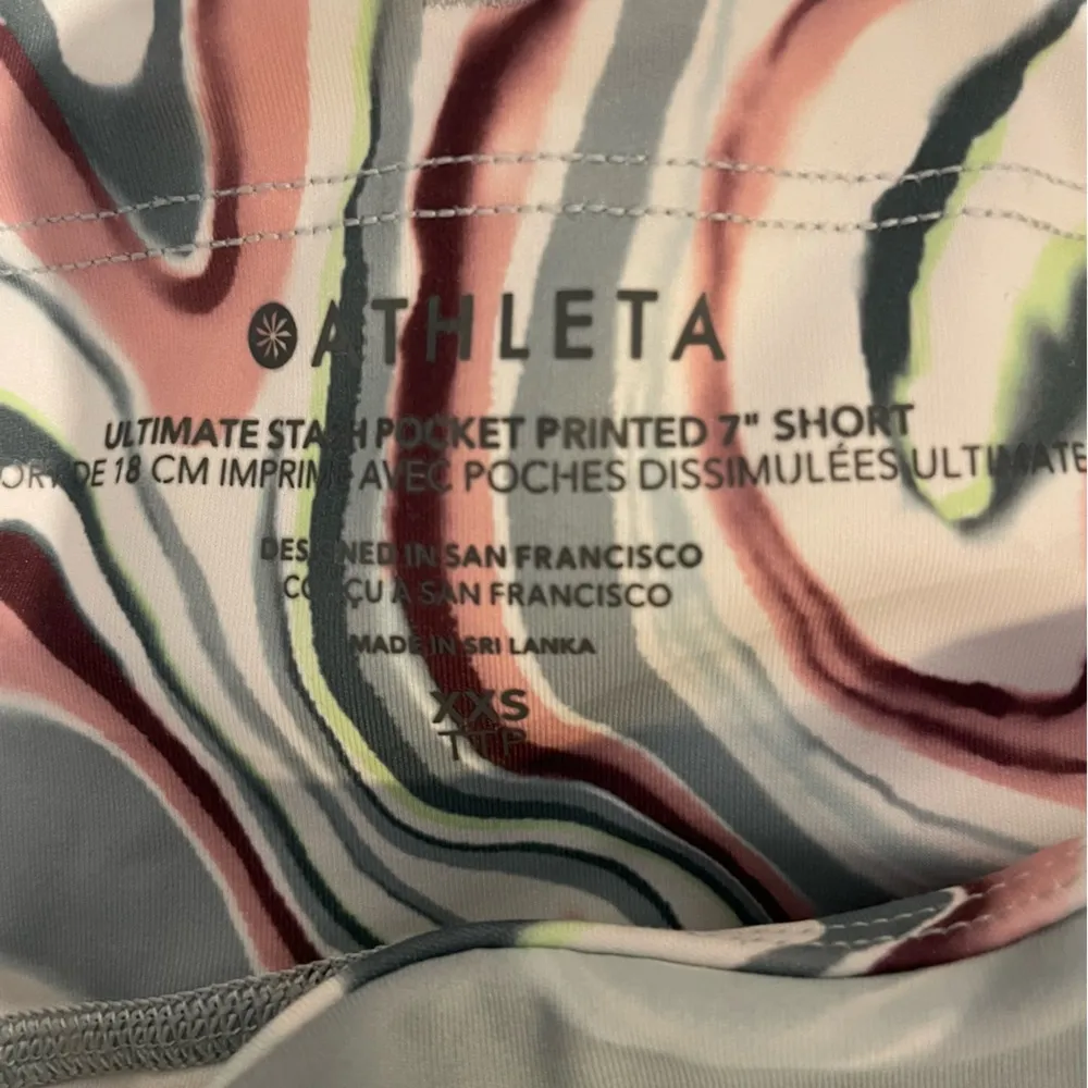 Athleta Ultimate Stash Pocket Printed 7” Bike Shorts - Image 5