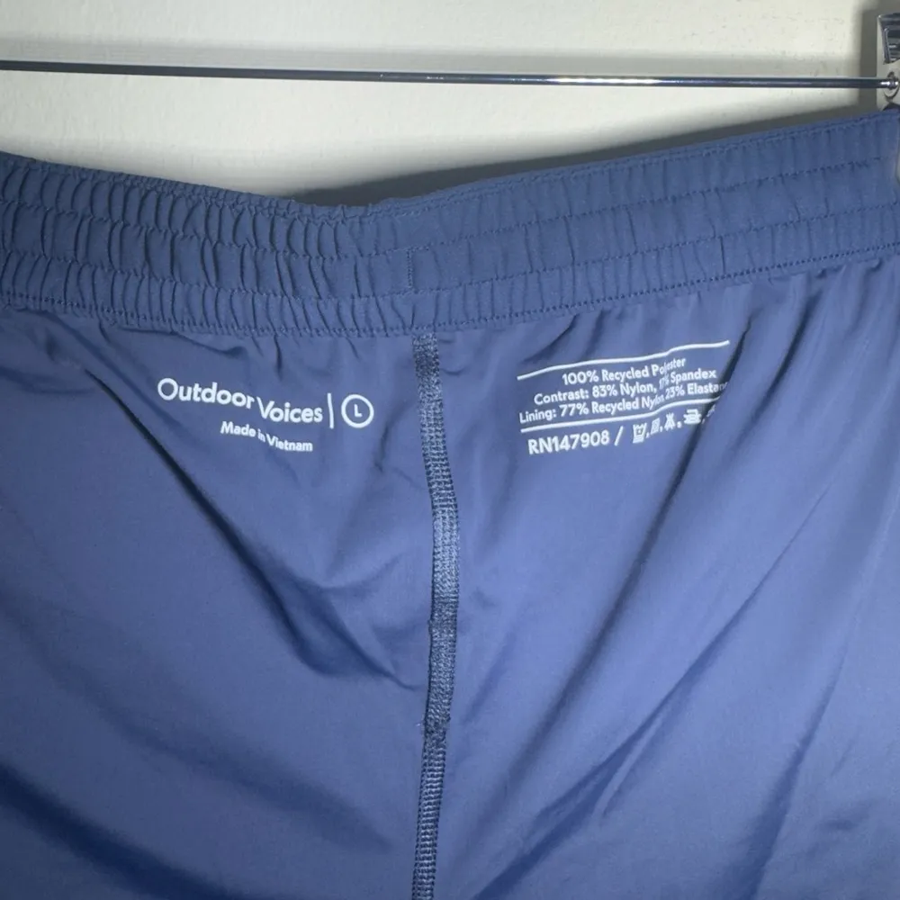 Outdoor Voices Size L With Liner - Image 6