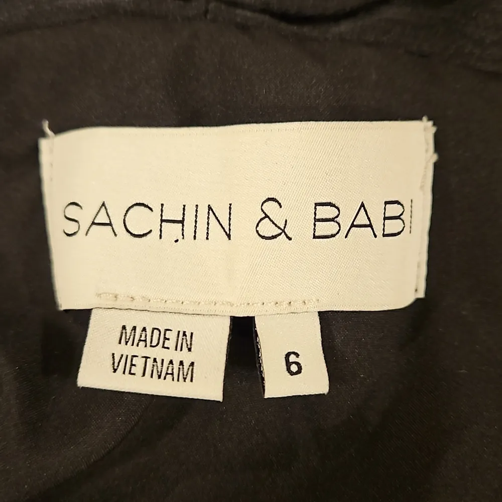 💕SACHIN & BABI💕 Kayla Halter Gown ~ Black 6 NWOT - Image 11