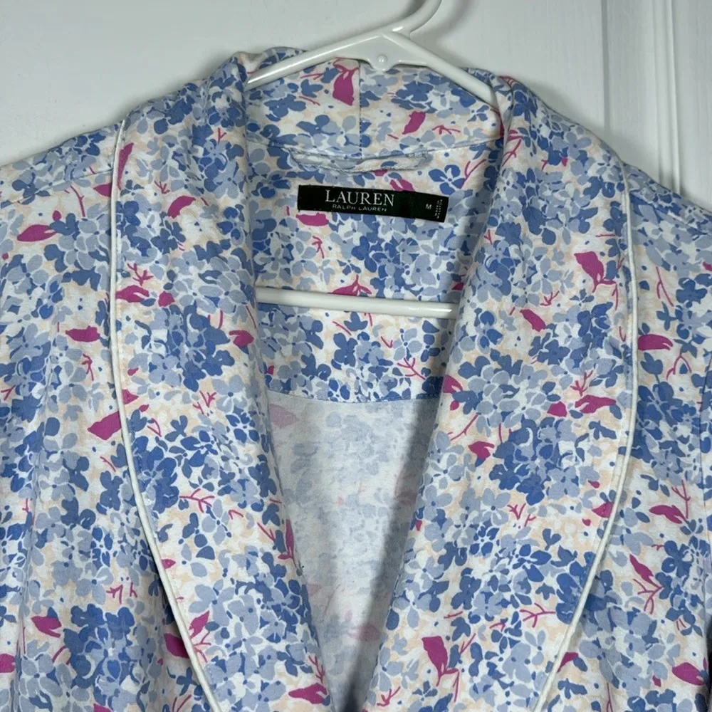Lauren Ralph Lauren White Floral Pink Blue Bath Robe Size Med EUC #VEG-0249 - Image 4