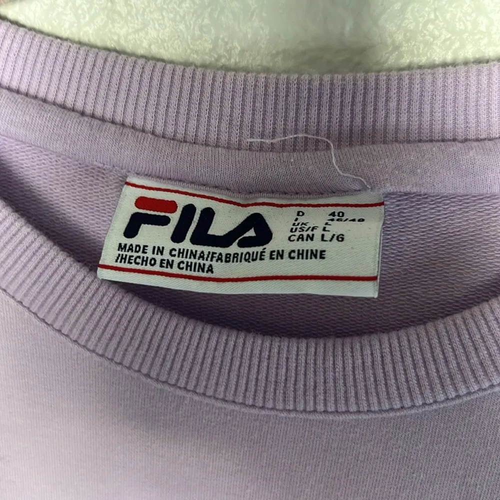 EUC FILA Lavender Long Sleeve Crew Cotton Sweatshirt with Pockets Sz. L - Image 2