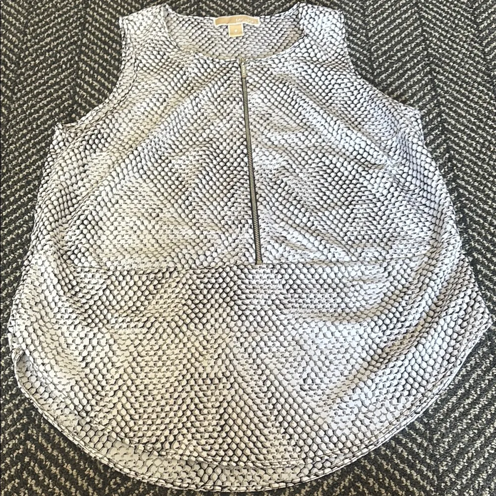 Michael Kors Vince Gray Sleeveless bloose - Image 3