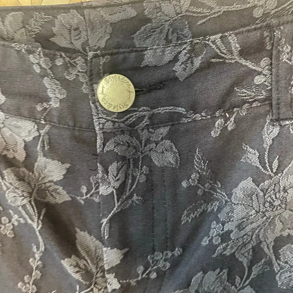 Style &‎ Co Floral Blue Textured Wash Tapered Jeans Women's Size 8 - Image 3