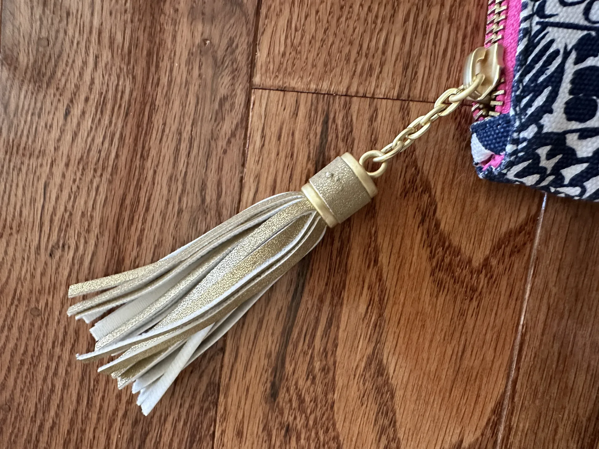 New  Upstream Clutch Cosmetics Case. - Image 9