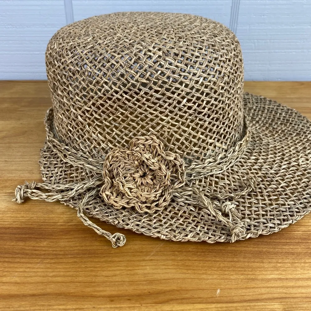 Women’s Natural Woven Straw Sun Hat Wide Brim Summer Garden Outdoor Flower Tan - Image 2