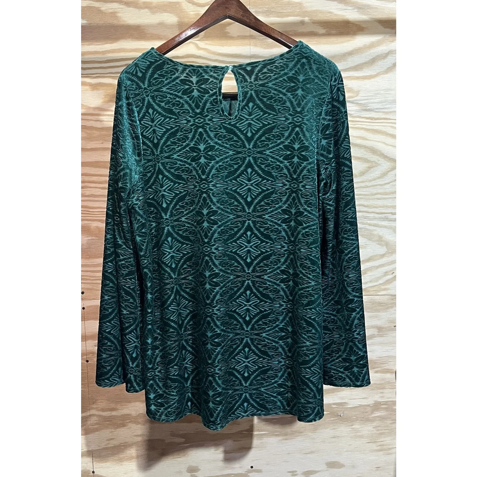 Cato Velvet Burnout Tunic Medallion Print Green Size Large Flowy Fairy Holiday - Image 2
