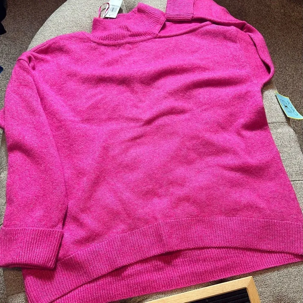 Mock Neck Shoulder Cutout Top‎ - Image 6